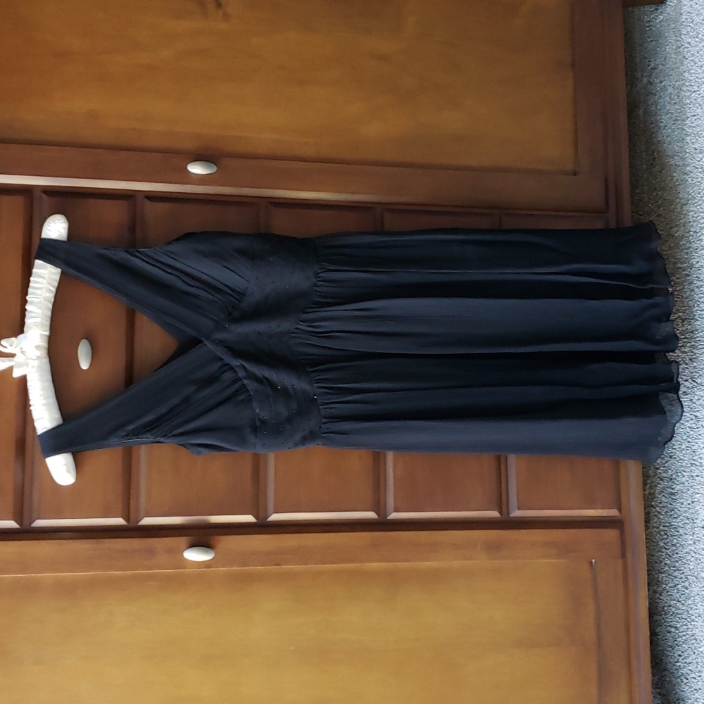 Sleeveless black cocktail dress